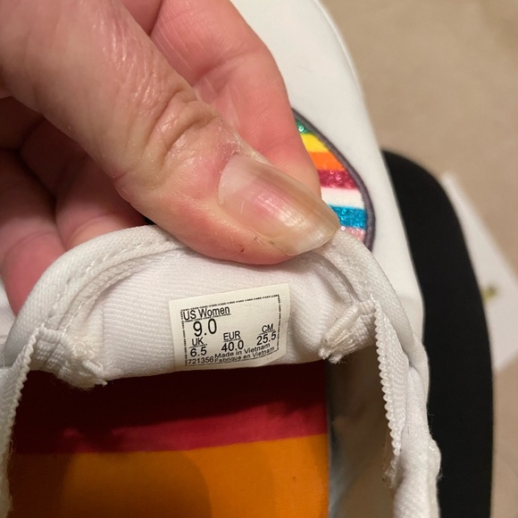 Vans White Slip-On Sneakers with Rainbow Heart Design Aster Pride - Picture 7 of 7